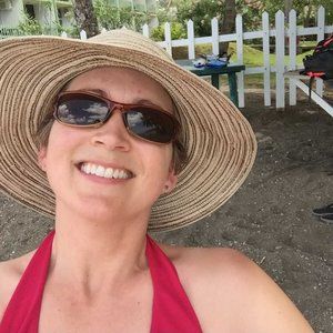 Meet your Posher, Christy